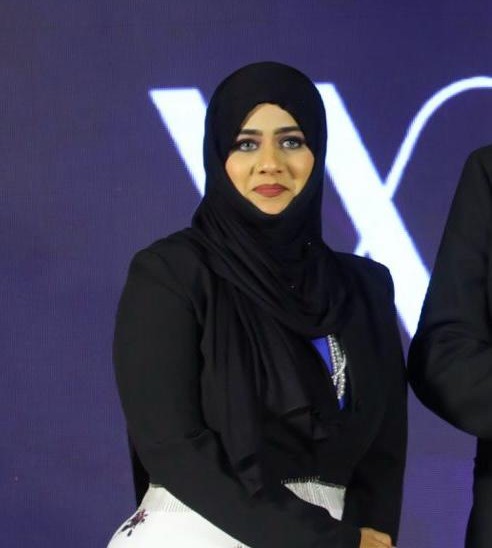 Makeup Artist Trainer